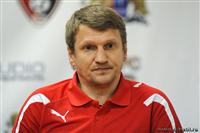 В.В.Есипов - гл.тренер ФК "Север"